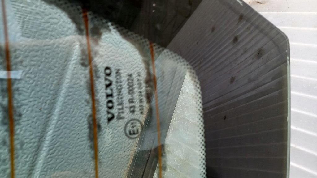 фото №4, Стекло задняя задняя volvo s60 i