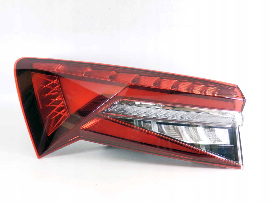 фото №1, Лампа левый задняя skoda kodiaq 565945207b led eu