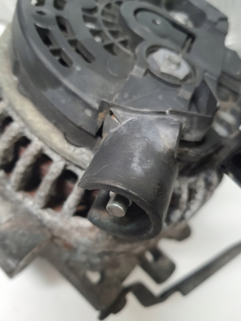 фото №8, Генератор 2.1 2.2 3.2 cdi mercedes clk c209 w203 0986048550