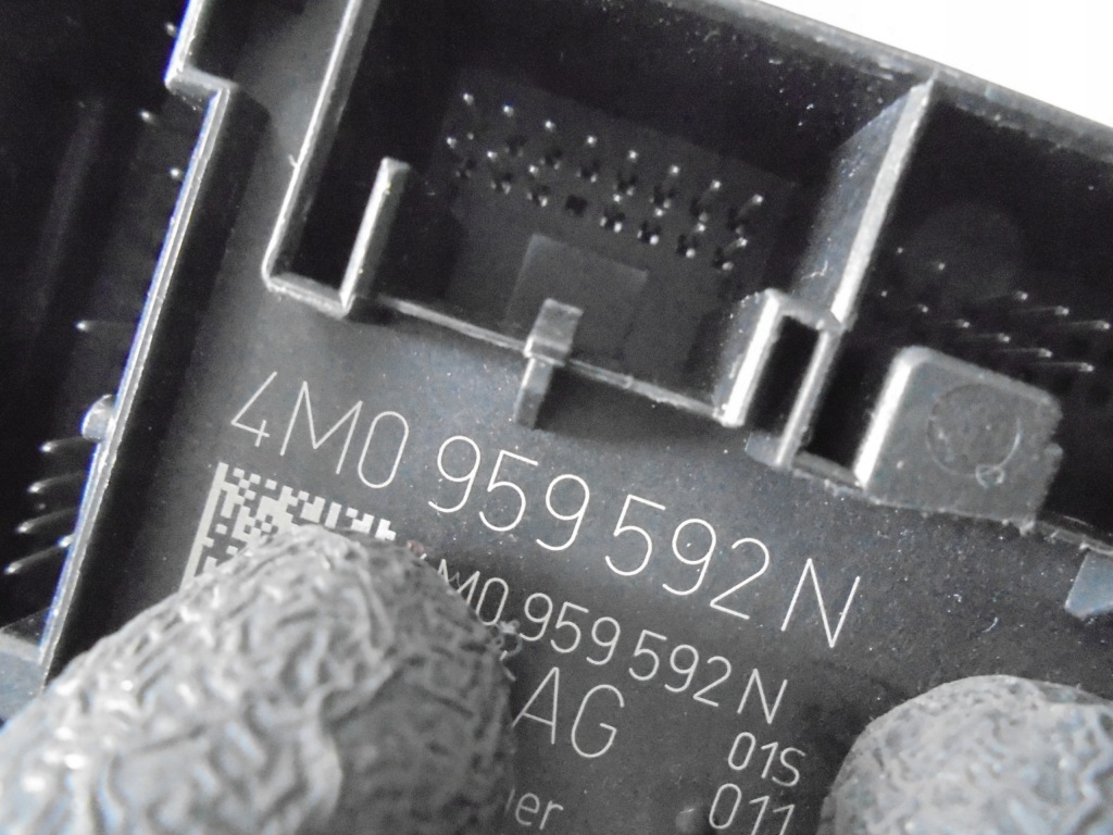 Модуль двері правий перед audi q7 q8 2018- Доставка