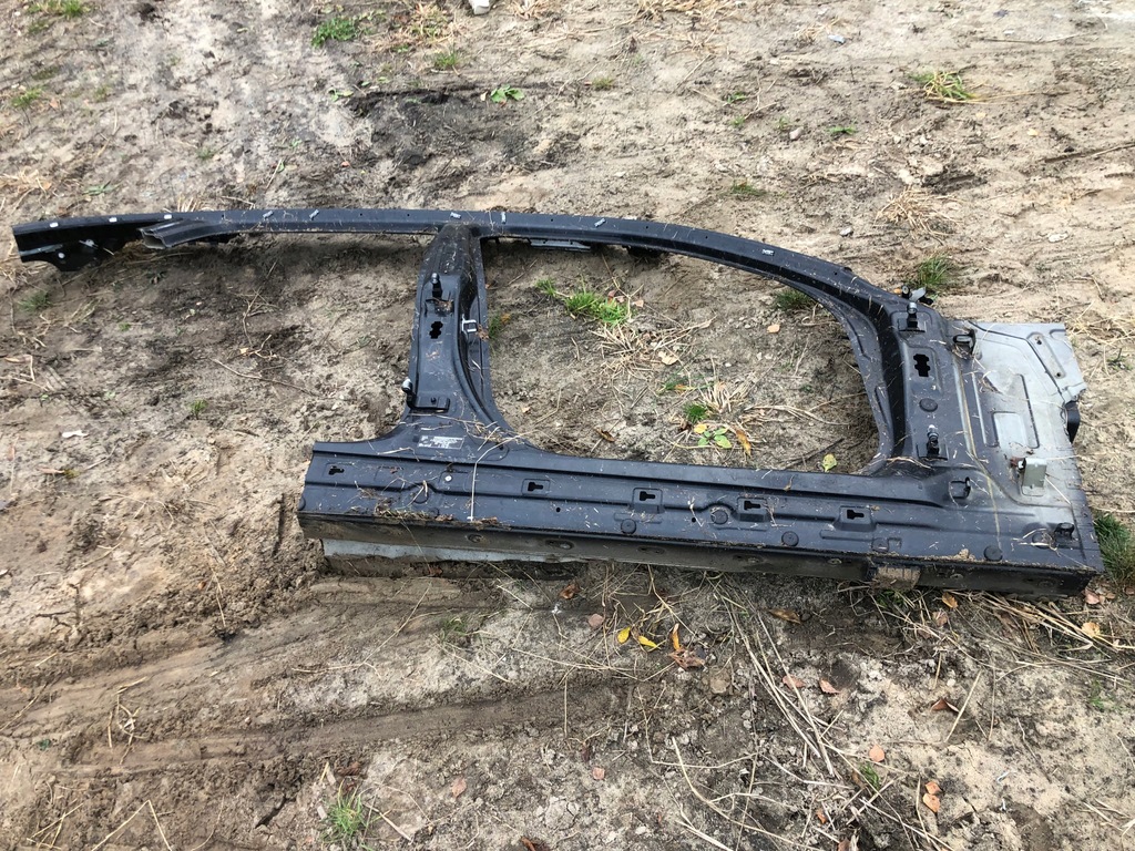 фото №1, Чверть поріг блок двигуна даховий права bmw f31 f30