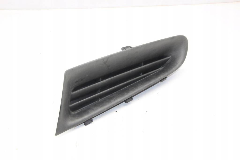 Купити Решітка заглушка бампера ліва перед renault clio 3 05-09 1859431s16