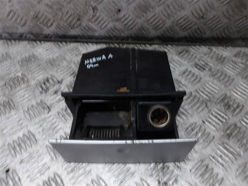 фото №1, Пепельница перед opel meriva a 13130836