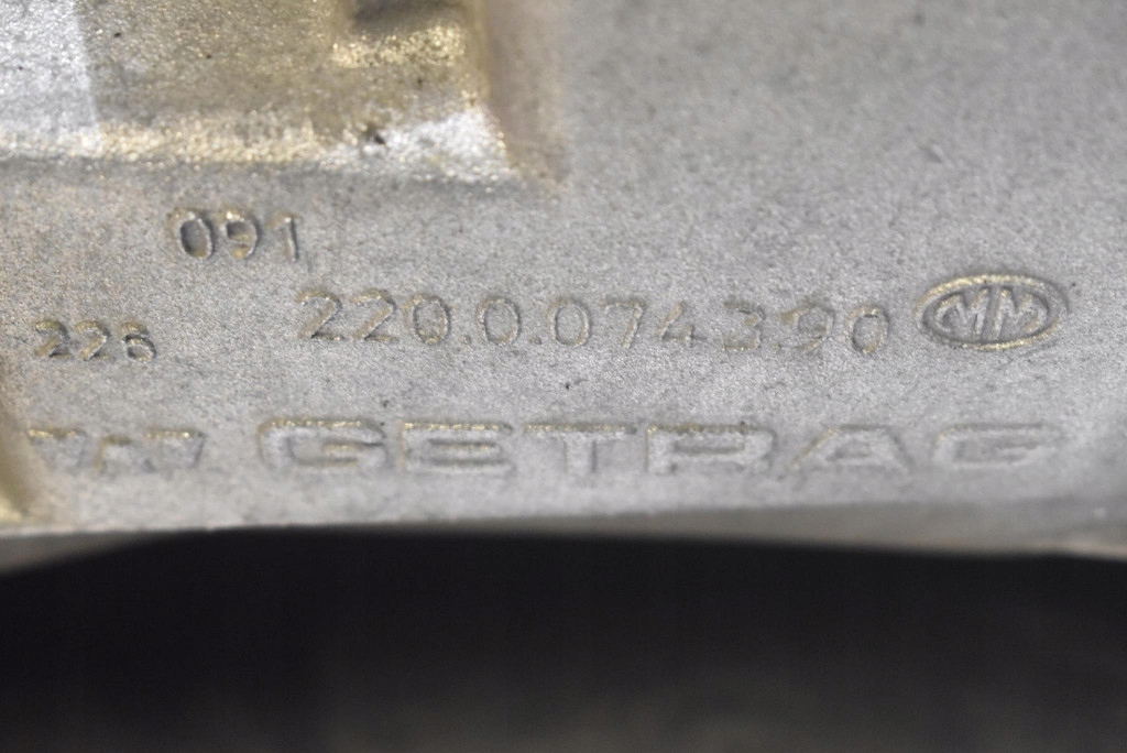 Коробка передач передач 2200074390 bmw e87 2.0i 129 km 04-07 Зі Шроту