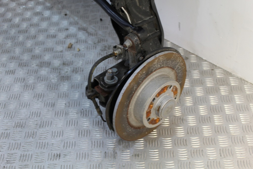 фото №4, Oś балка подвеска задняя talisman 4330002681r