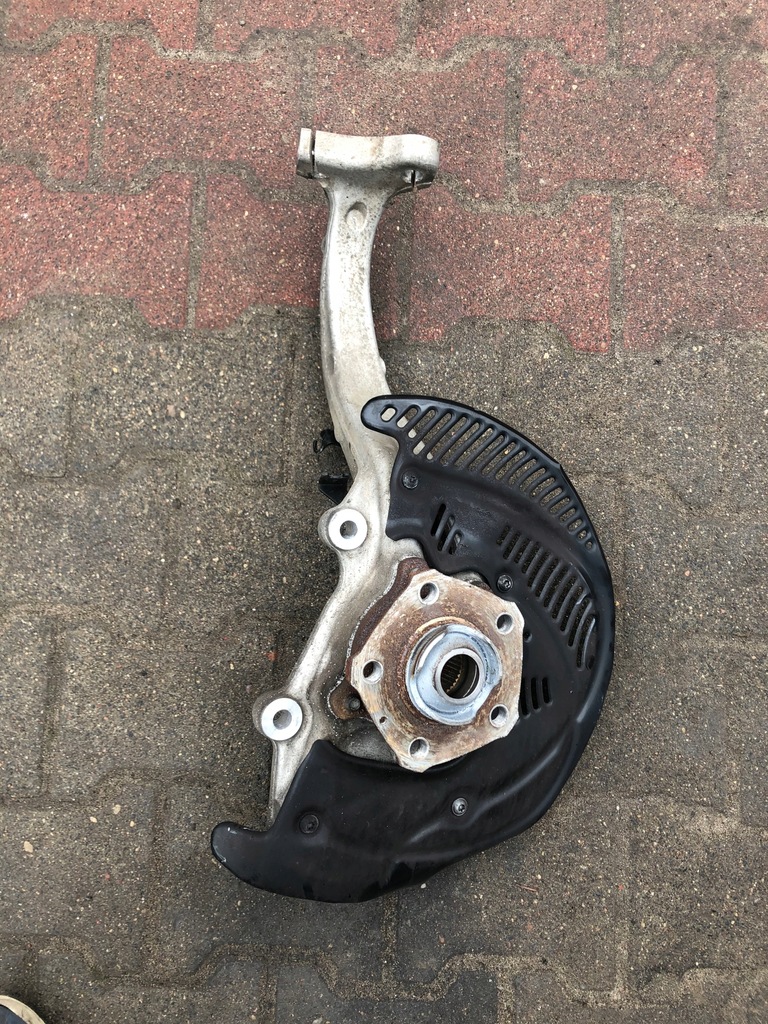 фото №1, Audi a6 c8 3.0tdi поворотный кулак правая перед 4k0407560d