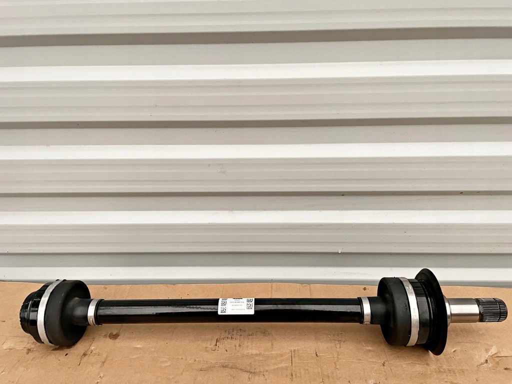 фото №1, Bmw g11 g12 приводной вал левый задняя 8639453