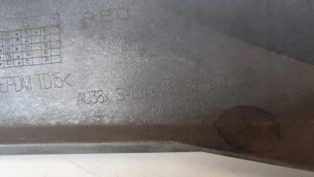 фото №7, Audi a3 8y s-line бампер перед 8y0807437 f оригинал