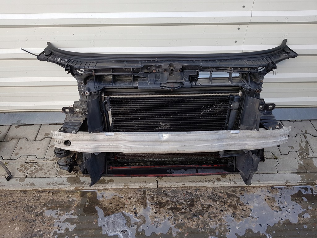 фото №1, Audi a3 8p lift 08r- 2.0 tdi pas передний радиатор