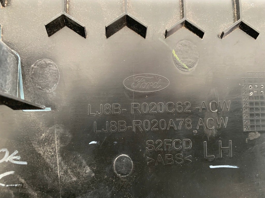 фото №10, Ford mustang mach-e rwd 21r 75.7kwh защита коробка предохранителей