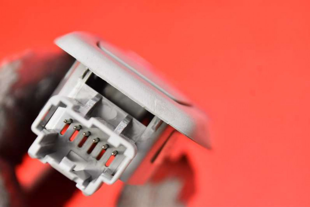 фото №10, Лампа освещение салона правый перед am21-13k767-gc ford s-max mk1 1 i