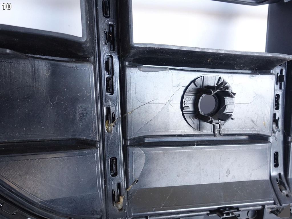 фото №11, Audi sq8 q8 4m8 18- бампер решітка радіатора решітка радіатора чорний