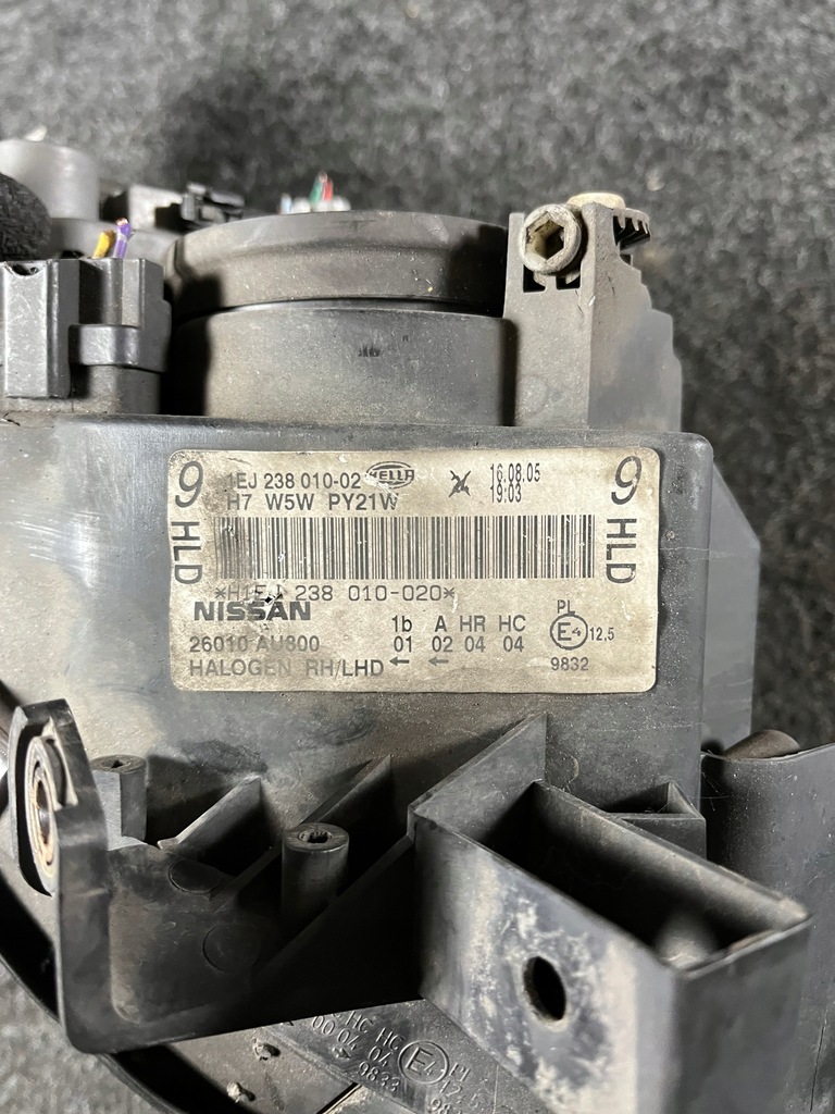 фото №6, Лампа фара правий nissan primera p12 1ej23801002