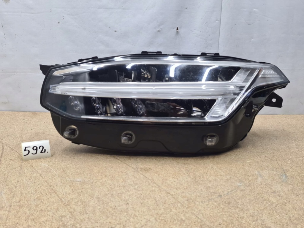 фото №1, Volvo xc90 ii лампа перед full led левая