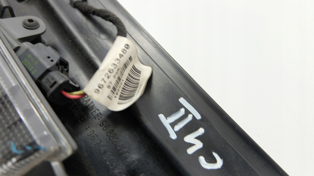 фото №16, Citroen c4 ii спойлер кришки багажника 96882677xt