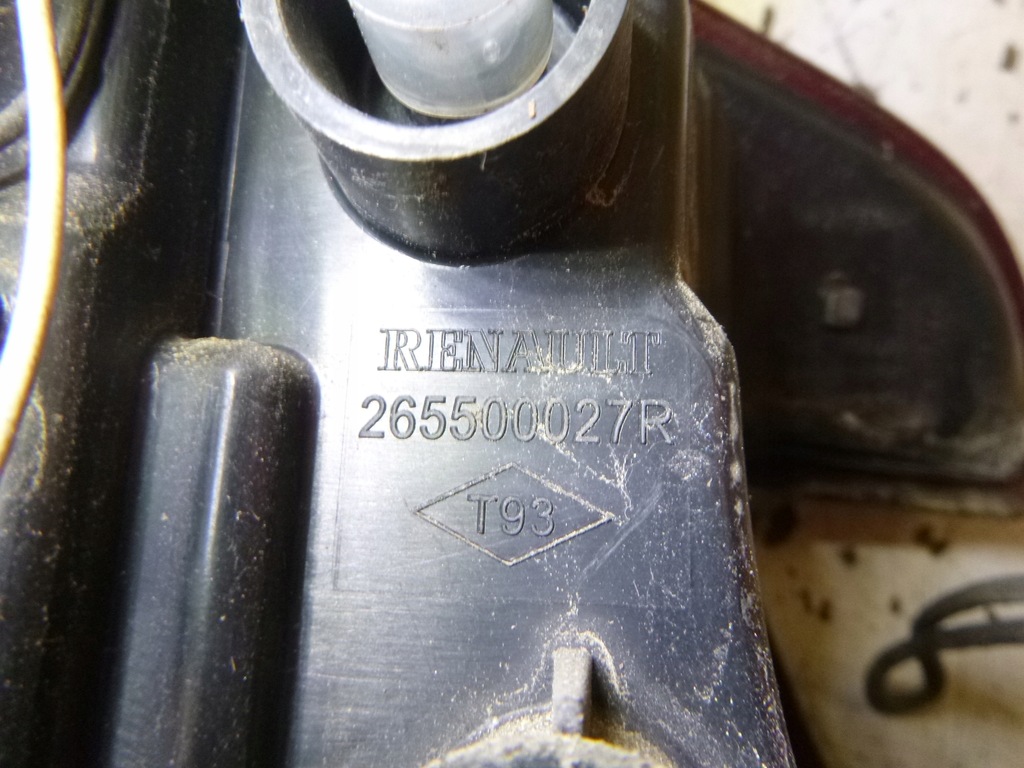 фото №9, Лампа задняя правая крышка багажника renault megane iii kombi 2009r. 89319421