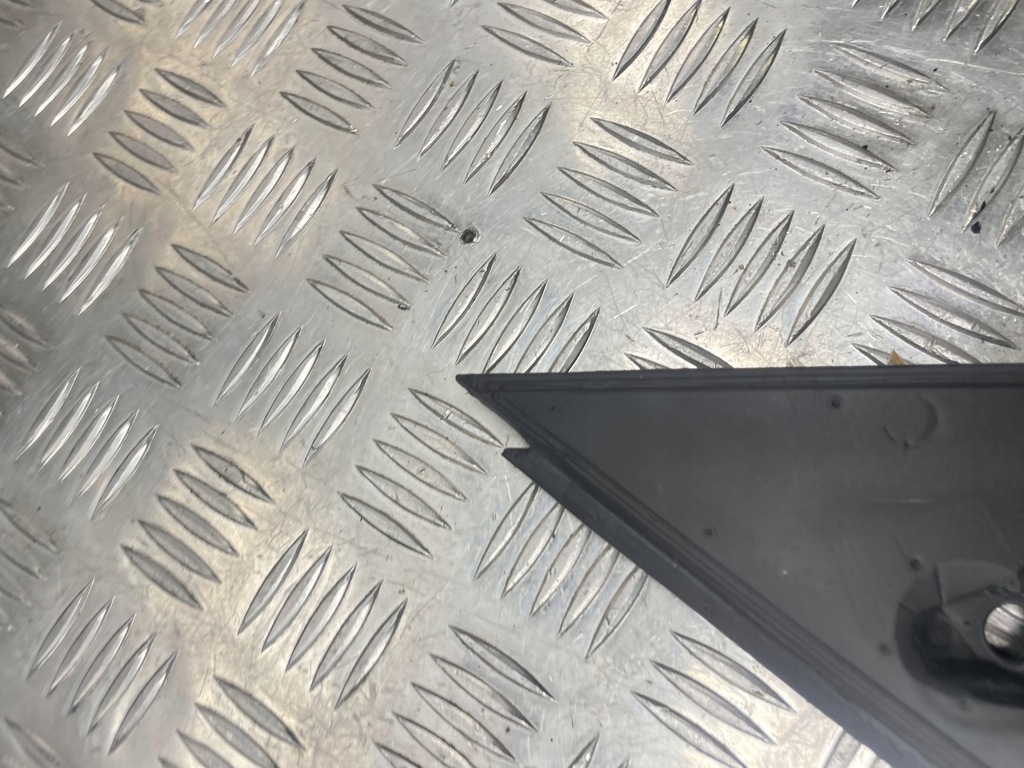 фото №5, Audi q5 ущільнення дзеркало двері 8r0867367a