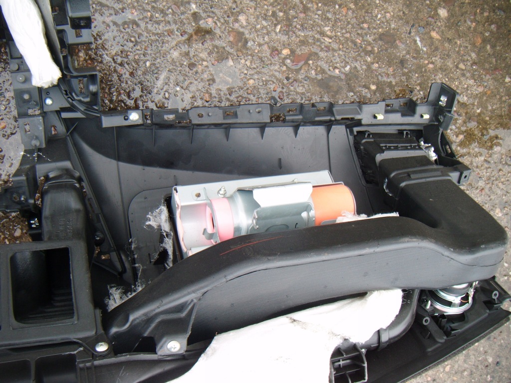 фото №8, Subaru legacy v 5 09-14 консоль панель приладів