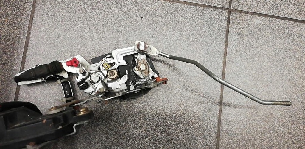 фото №5, Suzuki vitara 3d 88- замок двері правий перед