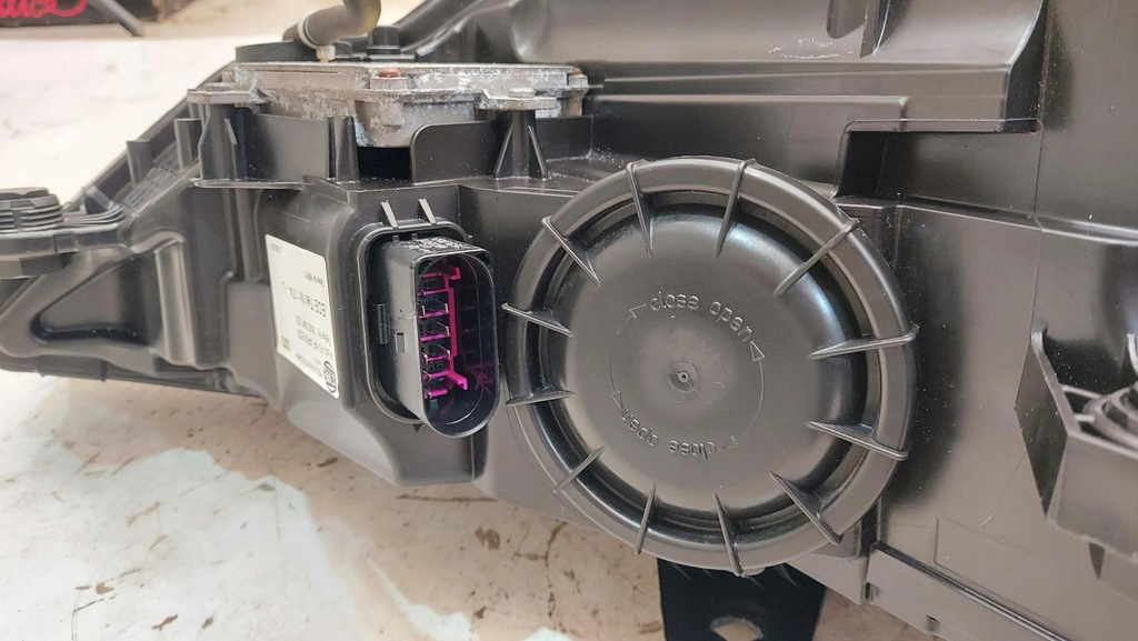 фото №15, Audi a3 8v лампа лампи перед 8v0941032 8v0941031