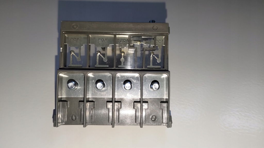 фото №10, Mitsubishi lancer 1.8 2.0 evo клемма plus предохранители mi