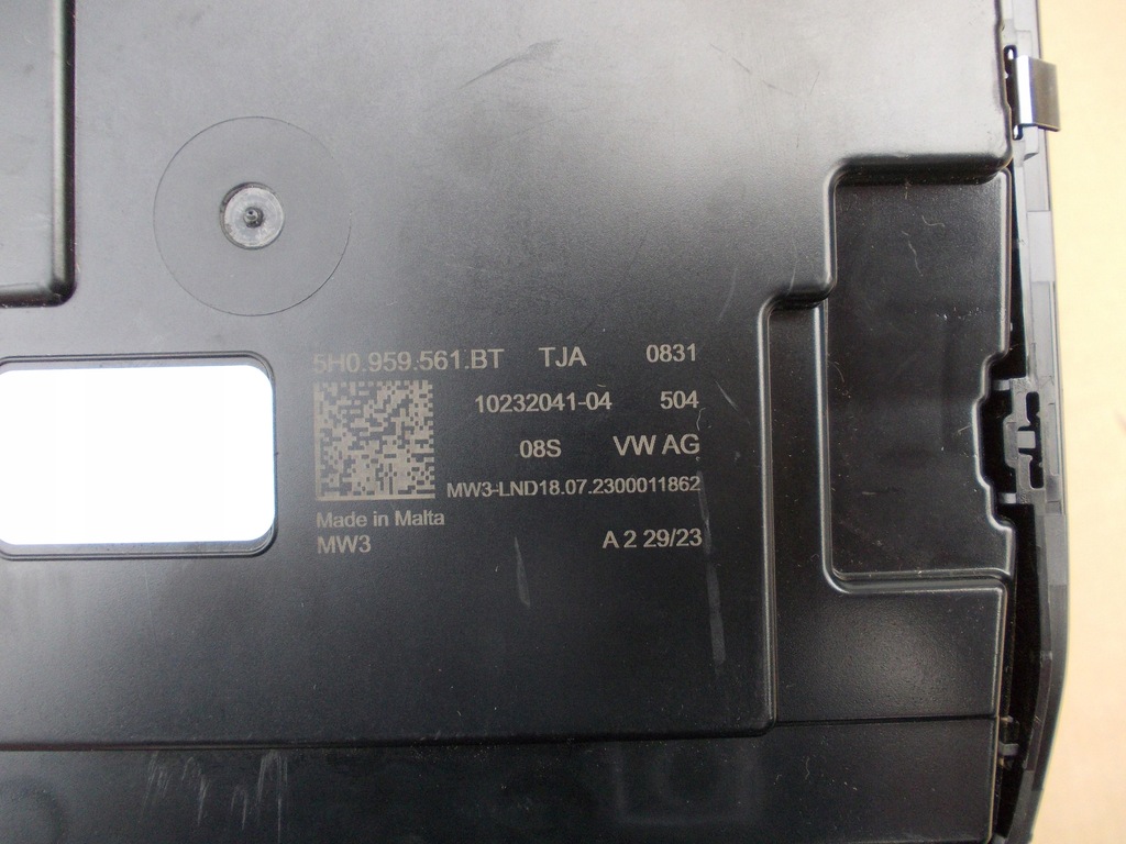 фото №6, Лампа освещение кабины vw golf viii 5h0959561bt