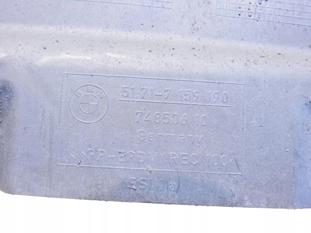 Подкрылок защита правый перед bmw 3 e91 7159190 Недорого