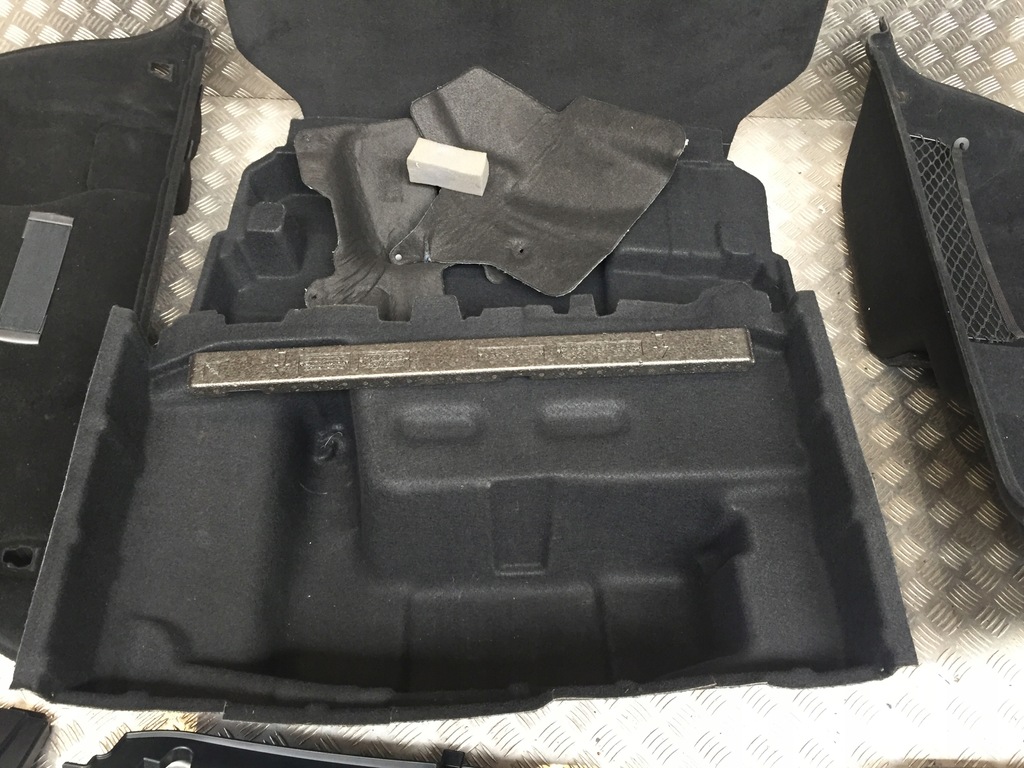 фото №10, Mercedes c-klasa w206 багажник оббивка багажника салон повний