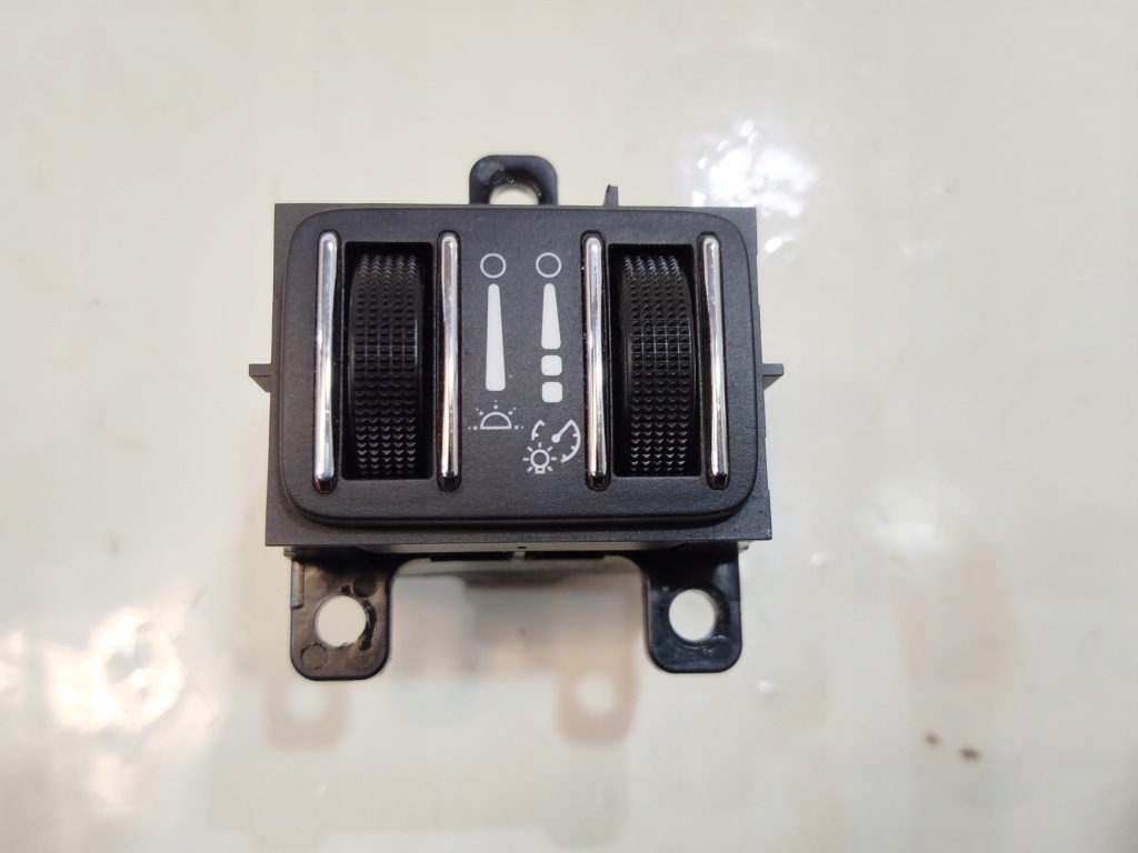 фото №1, Регулювання світла maserati ghibli iii 2015r 68141052ac