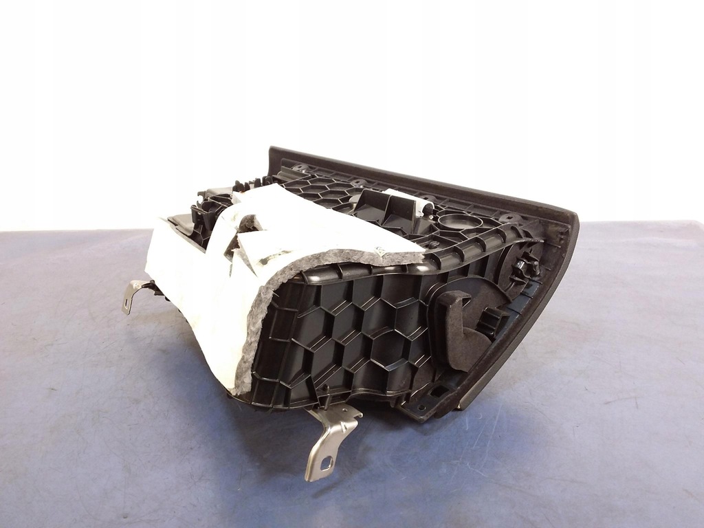 фото №4, Bmw 4 f32 f33 f36 бардачок пассажира панели