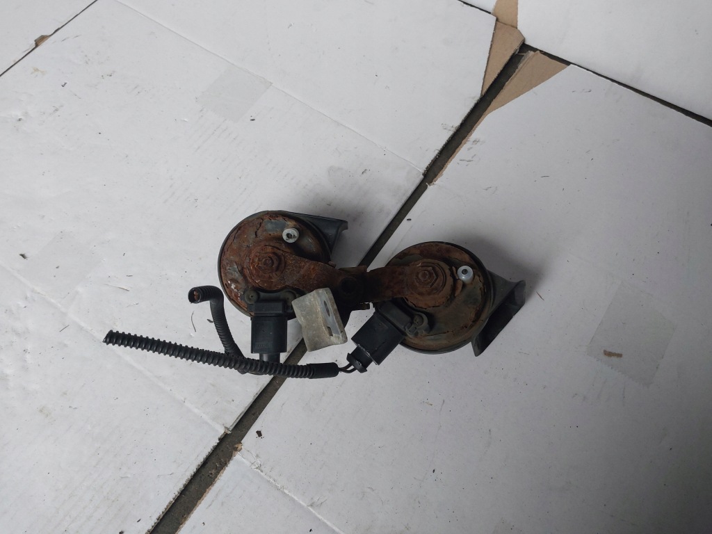 фото №4, Skoda rapid toledo iv клаксон сигнал 6r0951221b