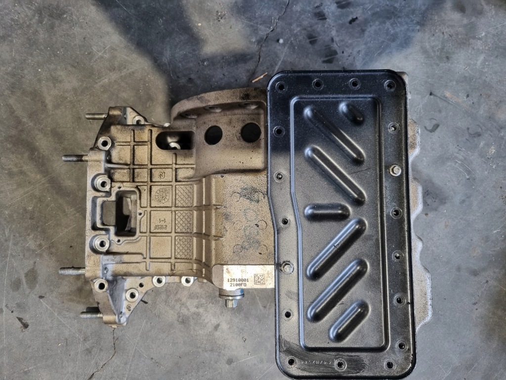 Поддон масляная vm 2128f в Украине