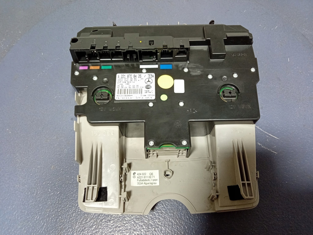 фото №6, Mercedes s klasa w221 ліхтарі стельовий бардачок na накладки на фари a2218708426