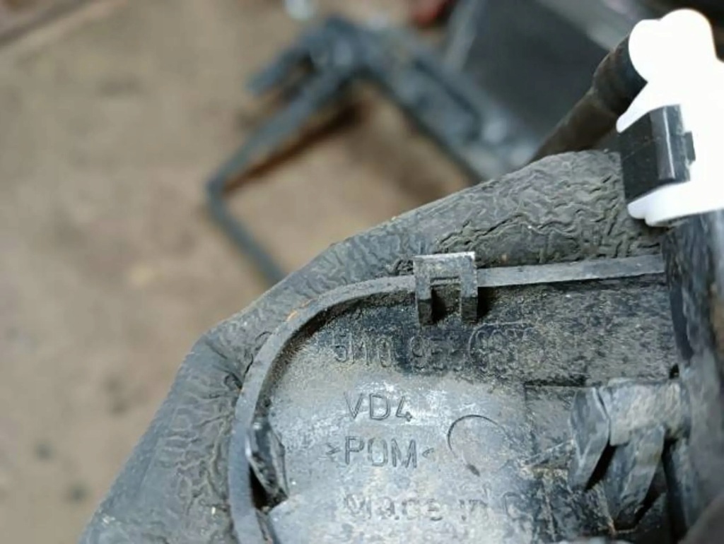 фото №6, Насадка розпилювача скло перед skoda superb ii комплект