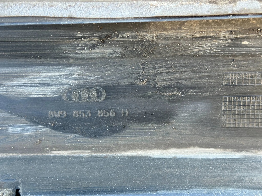 фото №11, Audi a4 b9 lift 19-24 kombi allroad молдинг поріг права na поріг правий