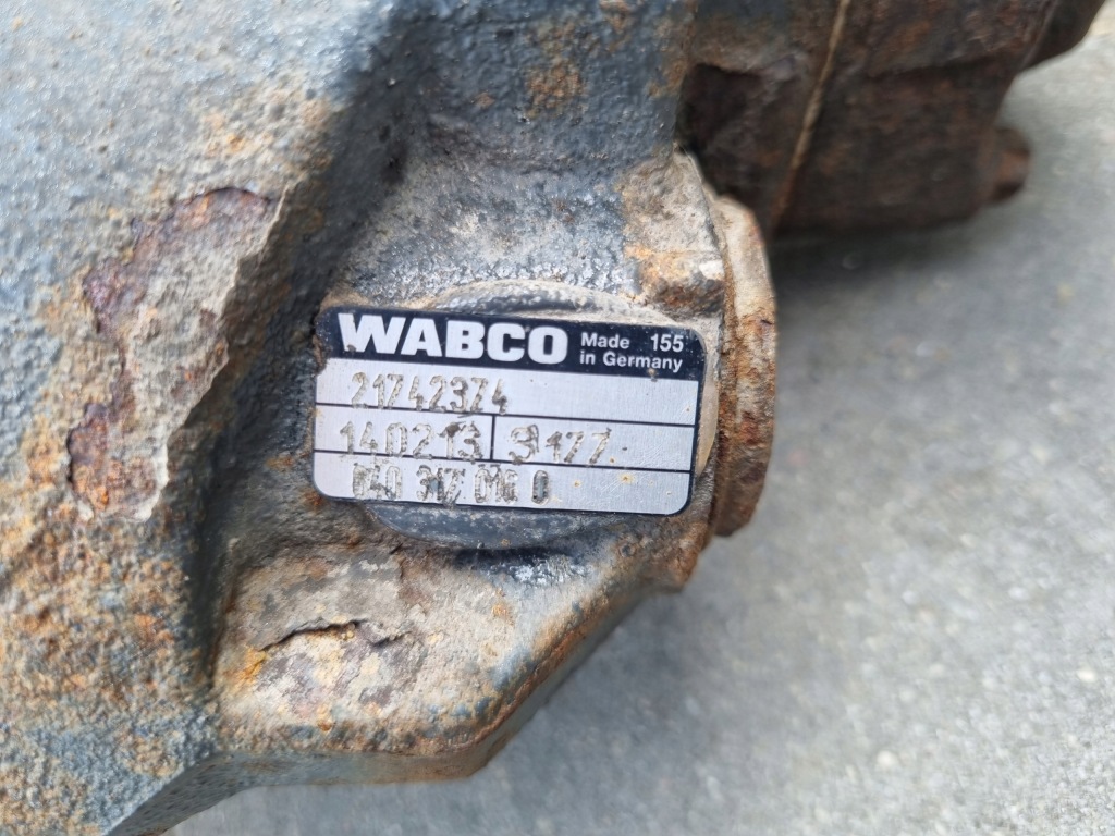 Супорт гальмівний правий лівий перед wabco renault gama d volvo fl ii r17.5 Доставка