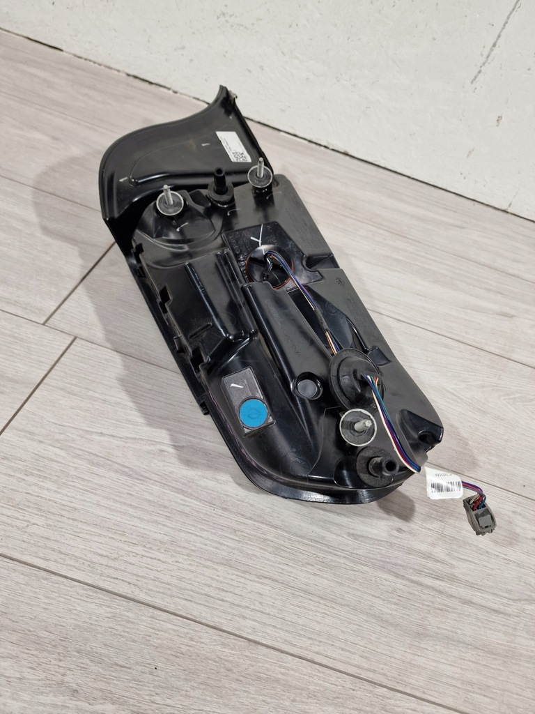 фото №8, Лампа задня права mustang vi lift europa