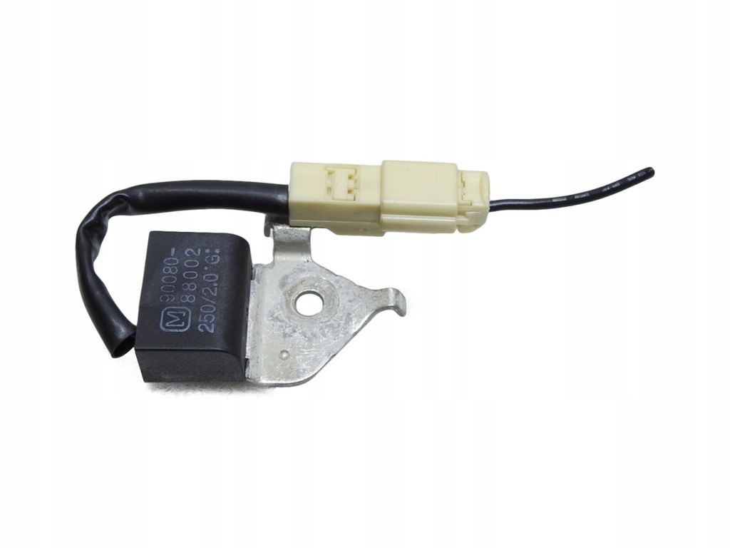 фото №1, Конденсатор радіо toyota avensis ii t25