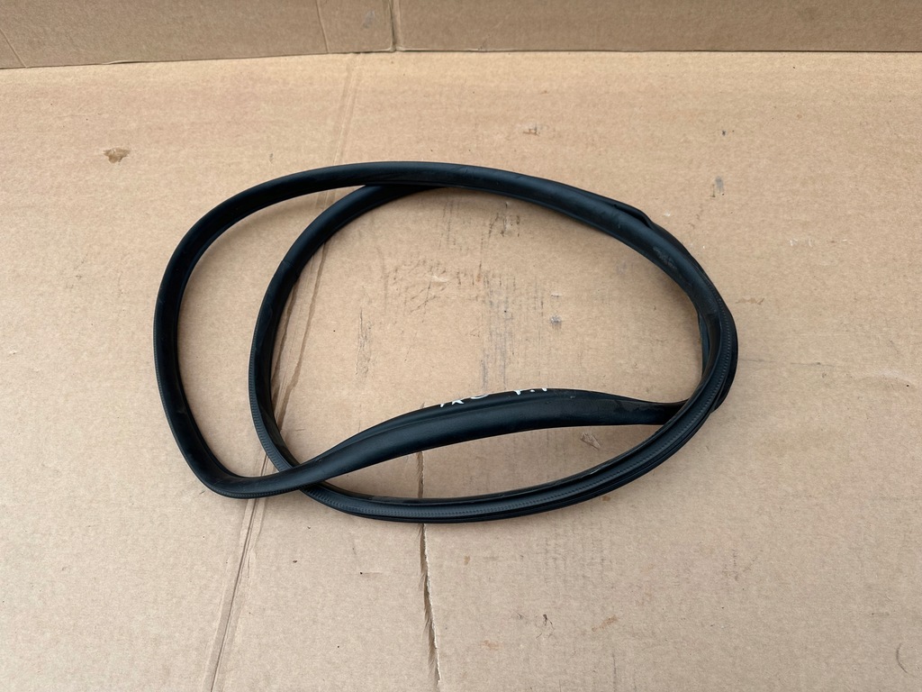 фото №1, Kia proceed прокладка двері правих передніх