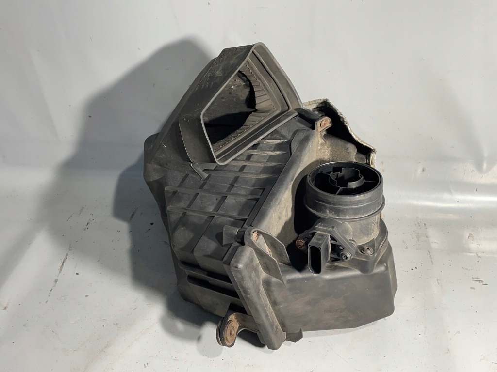 фото №1, Корпус фильтра воздуха volkswagen phaeton 3d0128601