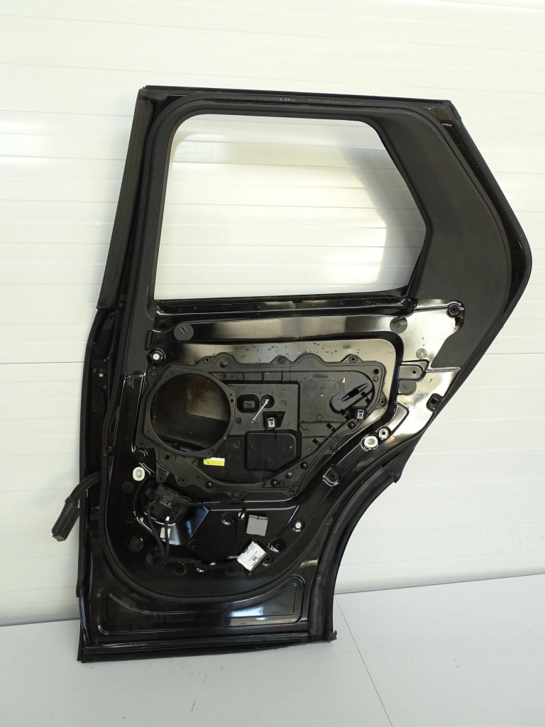 фото №10, Двері задні праве rear door land rover discovery 5 v l462 2017- чорні