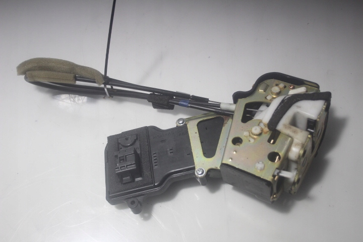 фото №3, Замок правый задняя дверь mazda 2 i