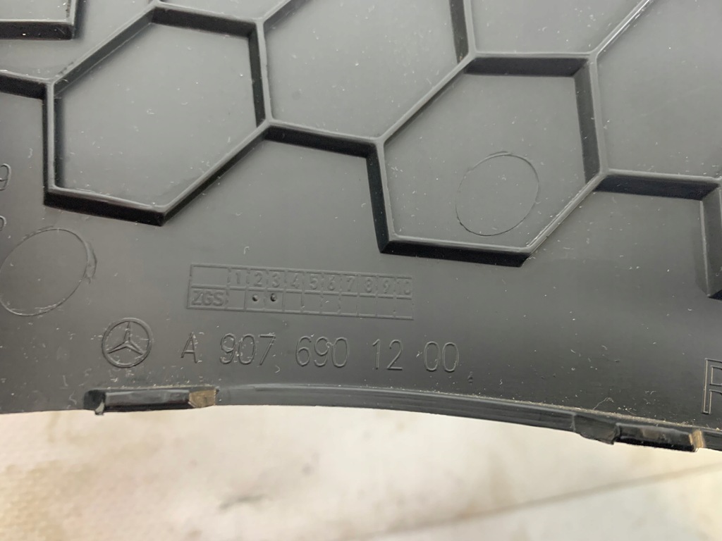 фото №9, Mercedes sprinter w907 910 защита обшивка стойка a правая оригинал europa