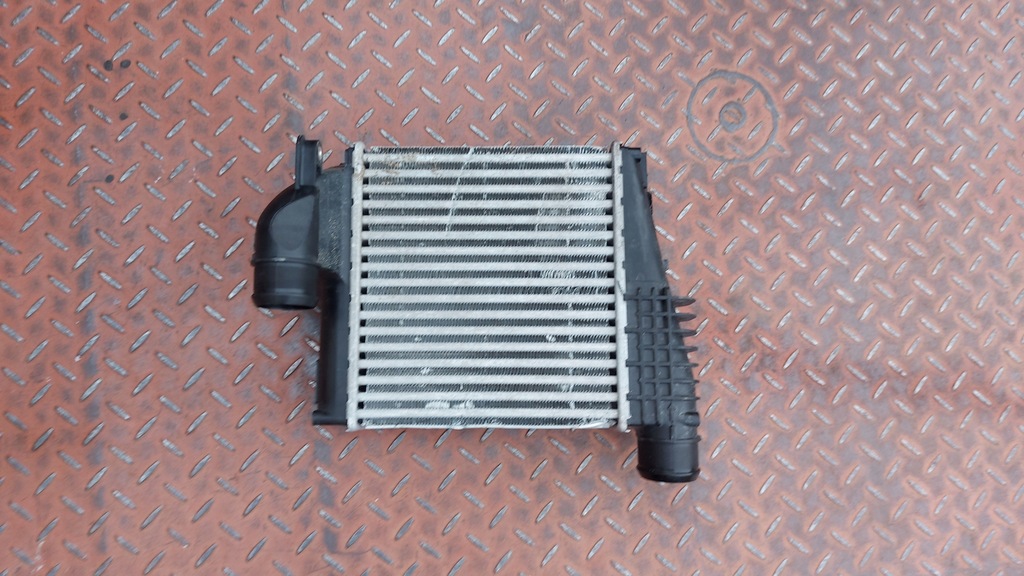 фото №1, Радиатор интеркулер toyota proace 16- peugeot citroen