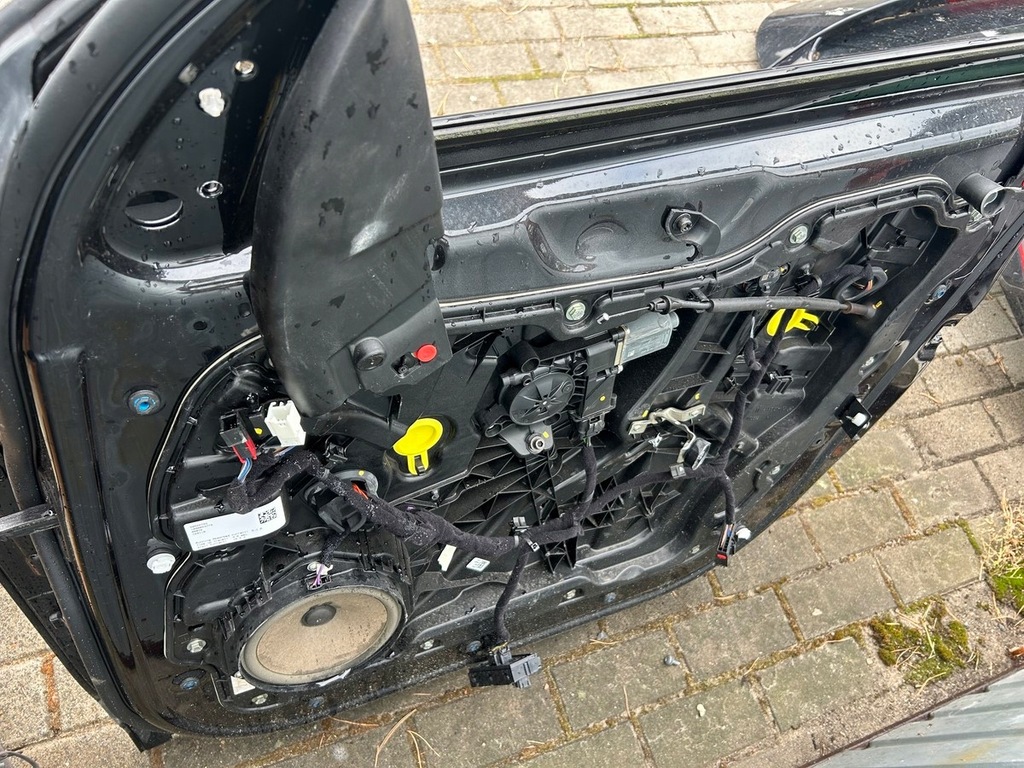 фото №3, Alfa romeo stelvio дверь правое перед передние полный