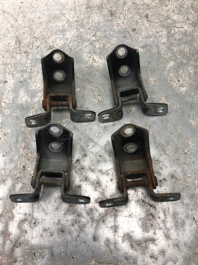 фото №2, Mazda rx-8 rx8 петля петли дверь чёрные europa