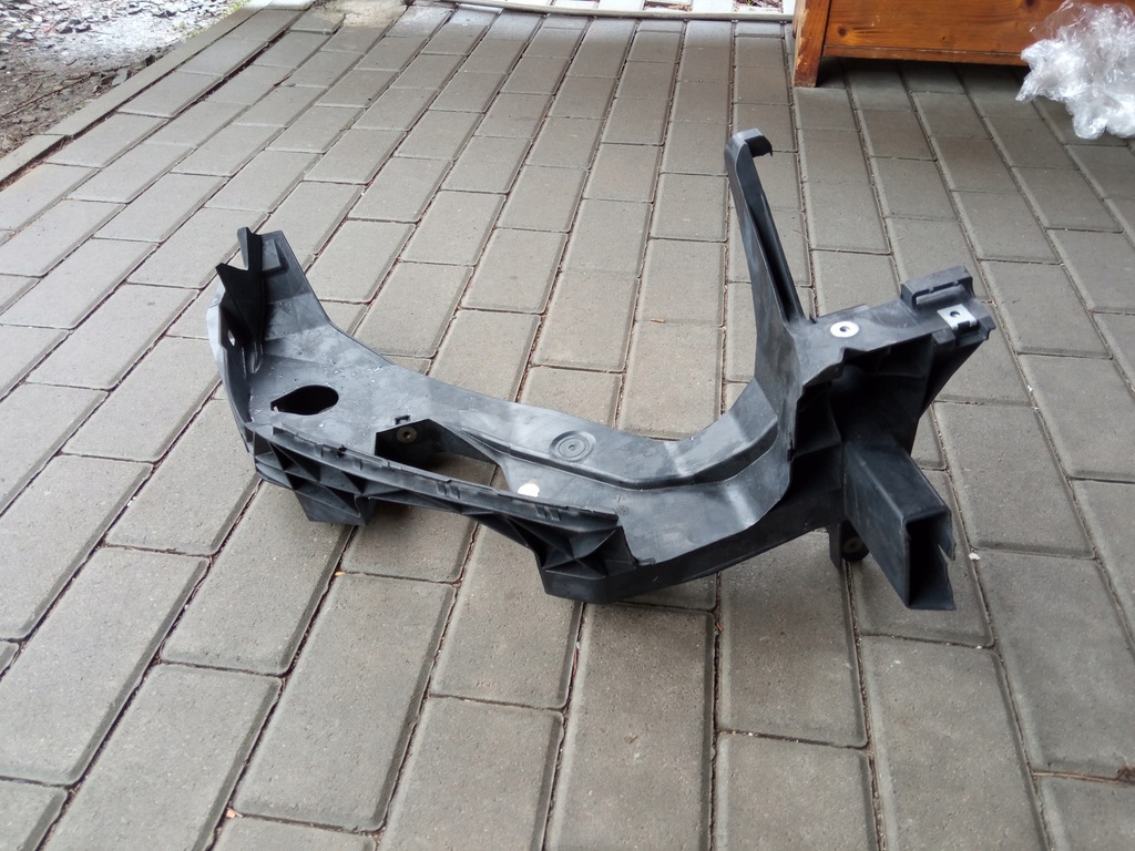 фото №1, Направляющая лампы audi q4 e-tron