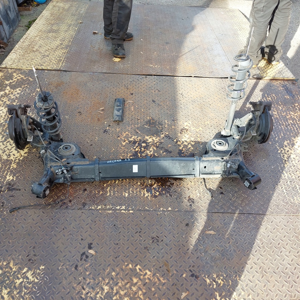 фото №1, Renault arkana 1,3tce балка подвеска задняя комплектная