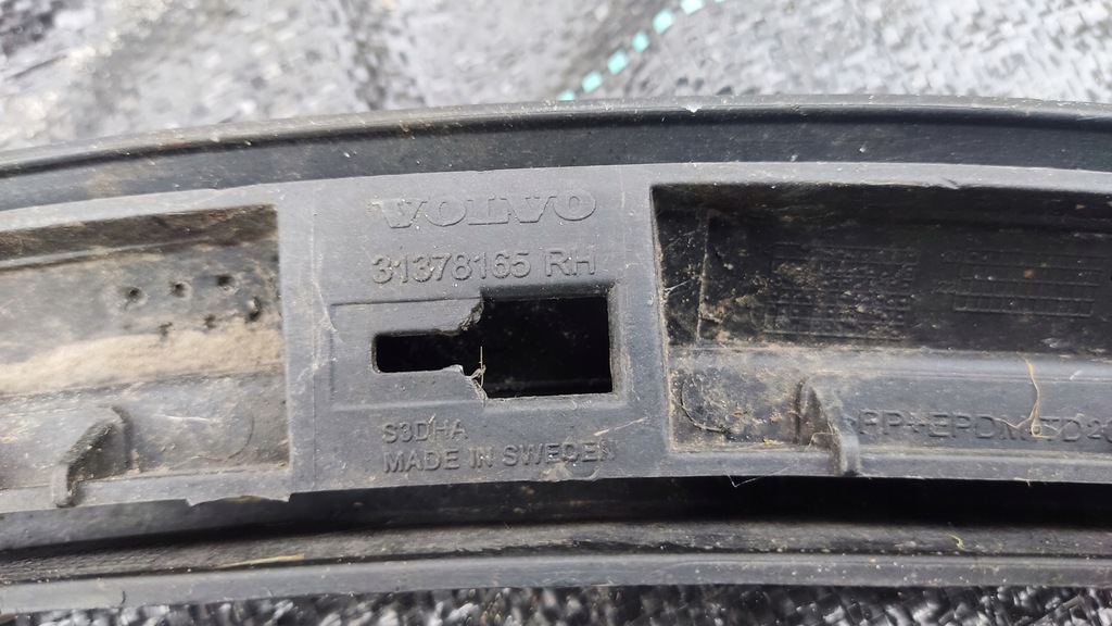 фото №9, Volvo xc90 ii - накладки na крила правий задня - 31378165