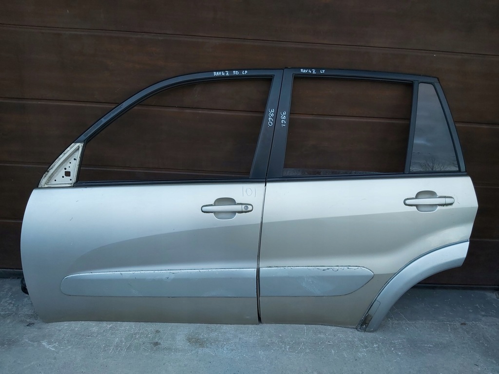 фото №1, Toyota rav4 ii дверь левый задняя левая задние 5d